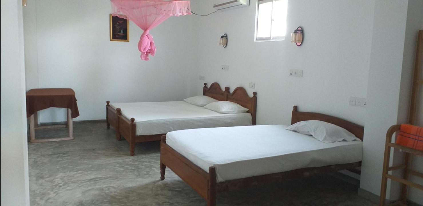 Blue Corals Beach Bungalow Matara Habitación foto