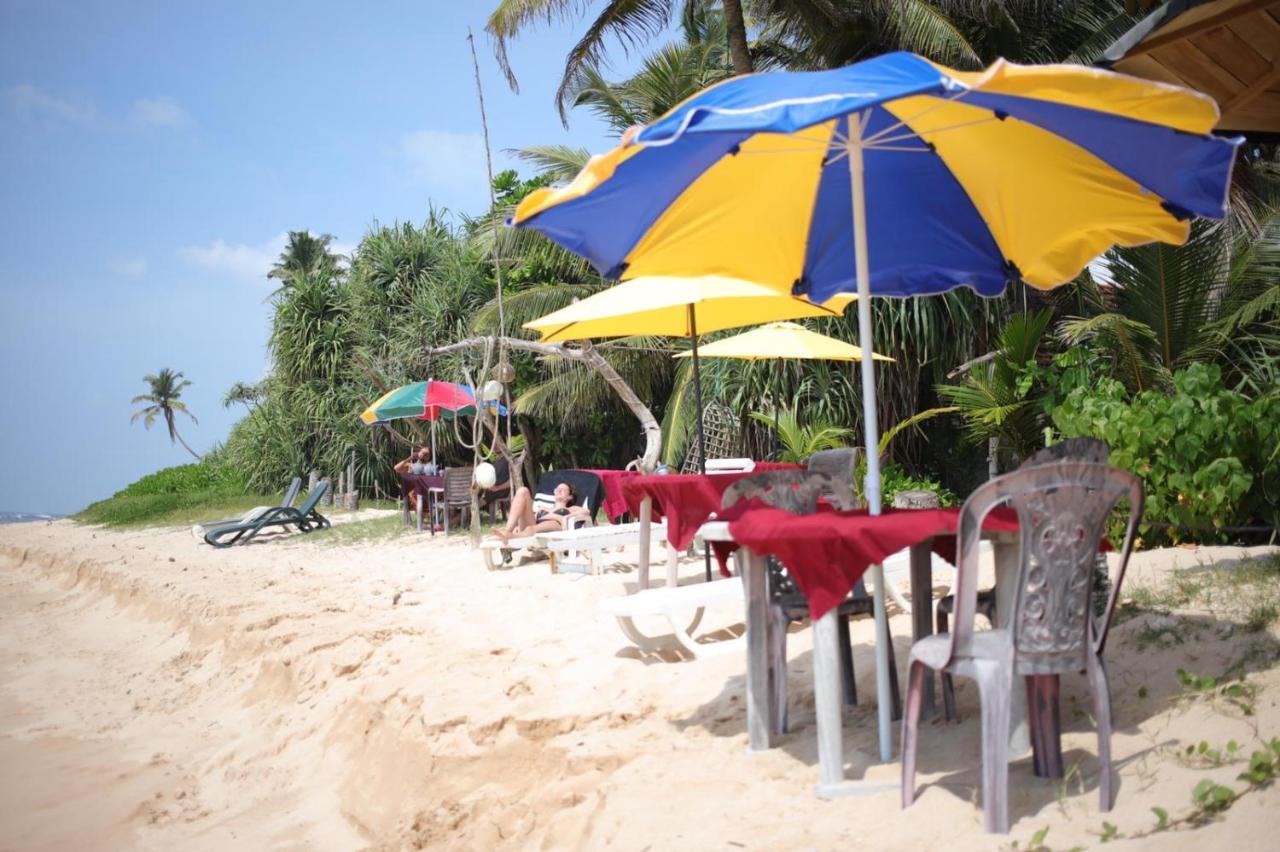 Blue Corals Beach Bungalow Matara Exterior foto